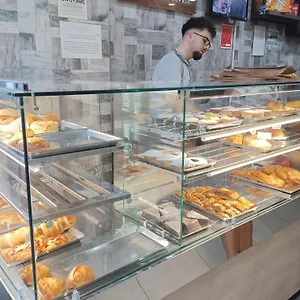 Beb Maryposa Naples